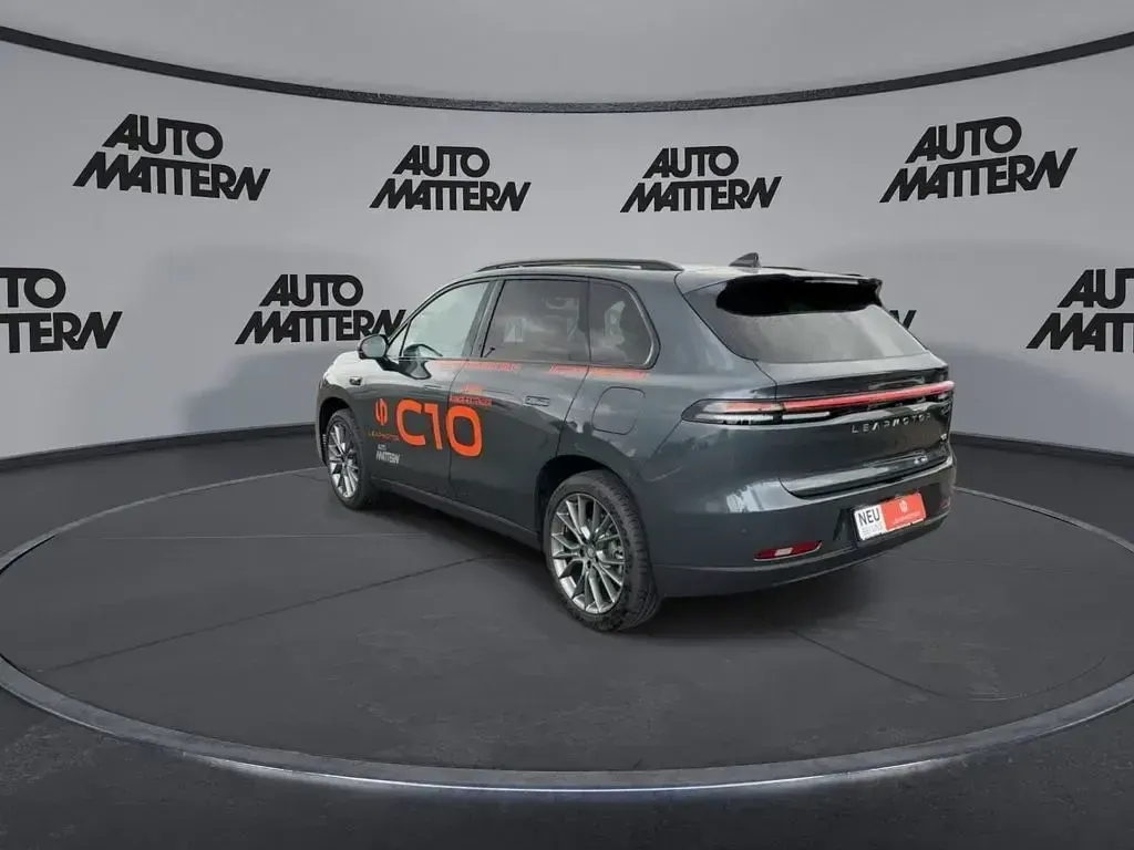 Gebraucht Leapmotor C10 213 PS (156 kW) 2025 Canopy grau (metallic) SUV