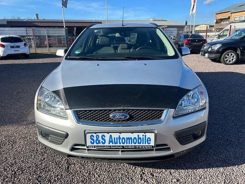 Gebraucht Ford Focus Style 101 PS (74 kW) 2007 Grau Kombi