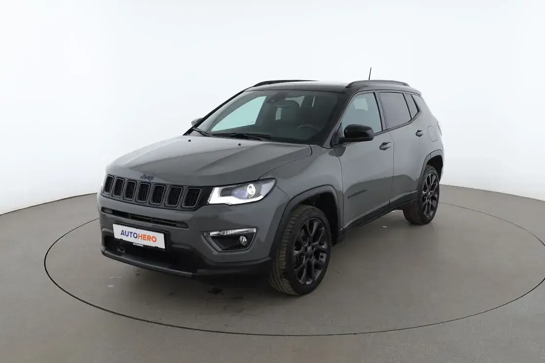 Gebraucht Jeep Compass 60 PS (44 kW) 2021 SUV
