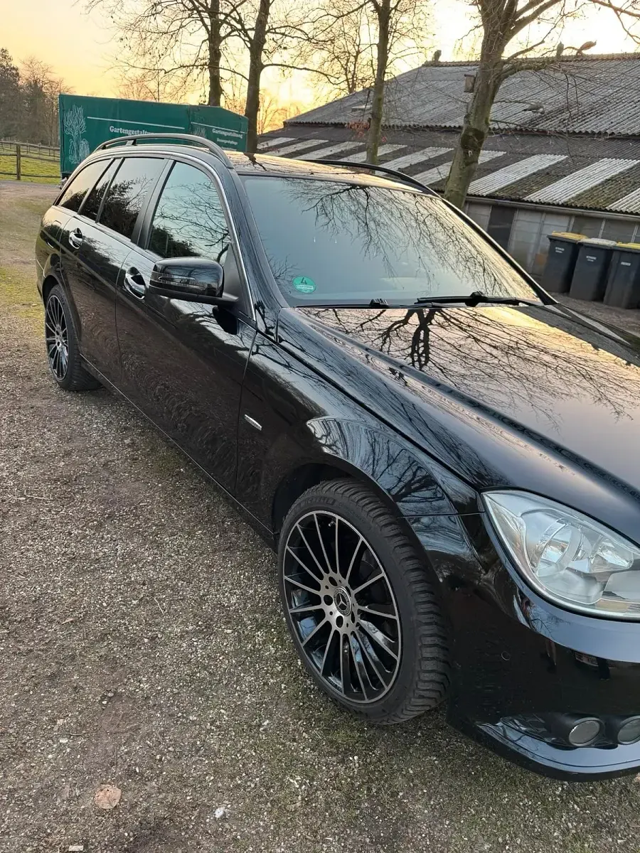 Gebraucht Mercedes C200 136 PS (100 kW) 2012 Schwarz Kombi