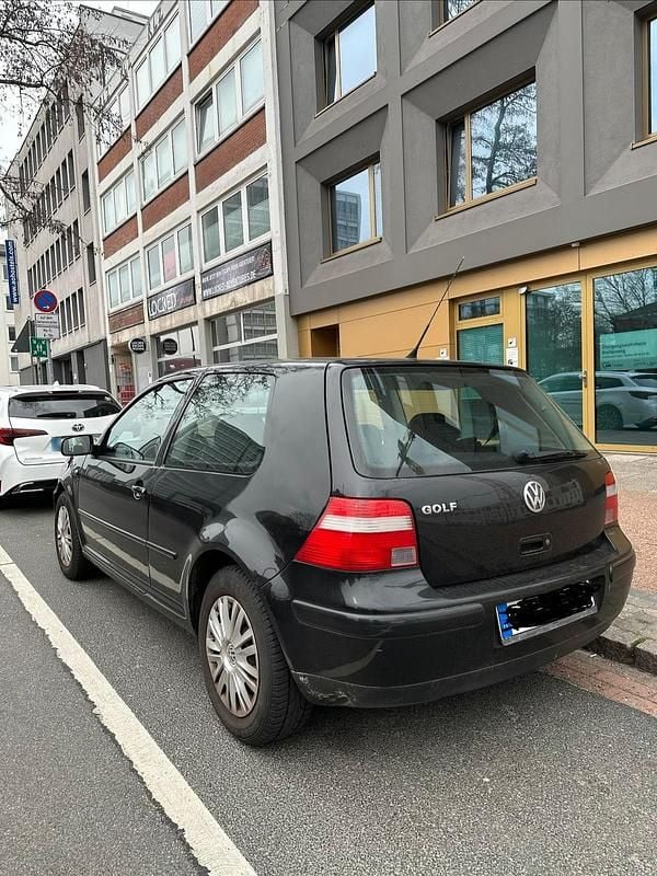 Gebraucht VW Golf IV 75 PS (55 kW) 2003 Schwarz Kleinwagen
