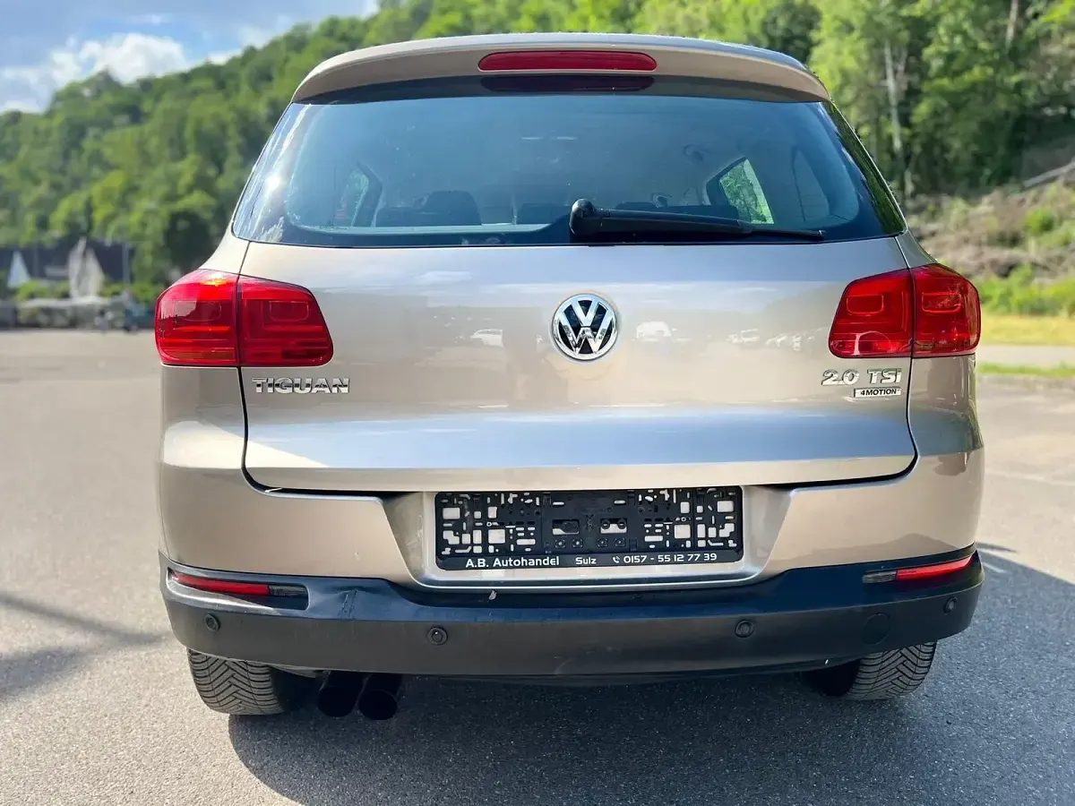 Używany VW Tiguan 179 KM (131 kW) 2012 Złoty SUV