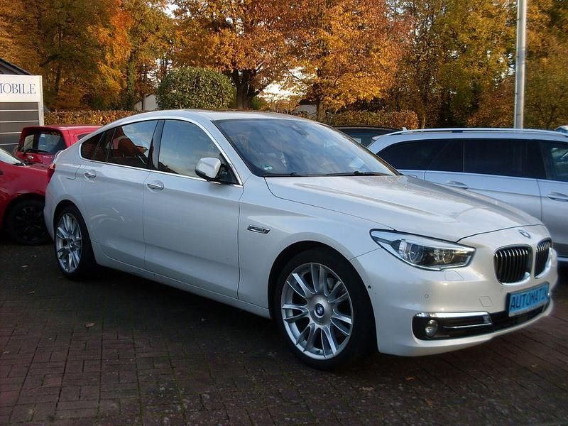 Weiß Gebraucht 2014 BMW 530 Gran Turismo Luxury Line Limousine | 18.500 € (Teuer) - Bild 1/3
