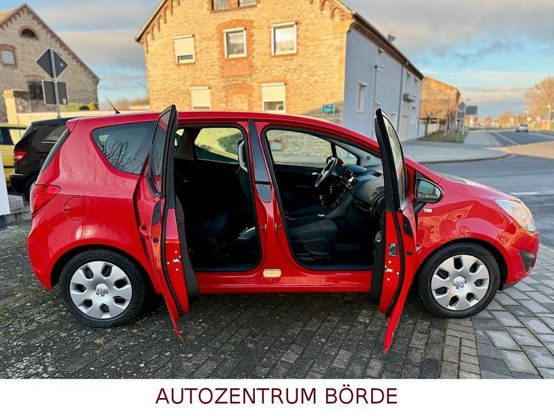 Gebraucht Opel Meriva Design Edition 101 PS (74 kW) 2011 Rot Van / Kleinbus