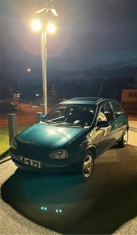 Blau Gebraucht 1997 Opel Corsa Eco Kleinwagen | 1.500 € (Teuer) - Bild 1/1