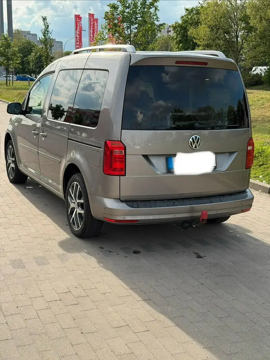 Gebraucht VW Caddy Highline 128 PS (94 kW) 2017 Grau Van / Kleinbus