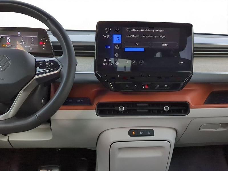 Gebraucht VW ID. Buzz Pro 150 kW (204 PS) 2023 Energetic orange metallic Van / Kleinbus