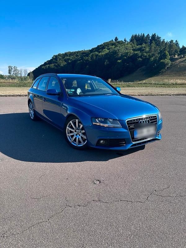 Blau Gebraucht 2010 Audi A4 S-Line Kombi | 8.700 € (Fairer Preis) - Bild 1/4