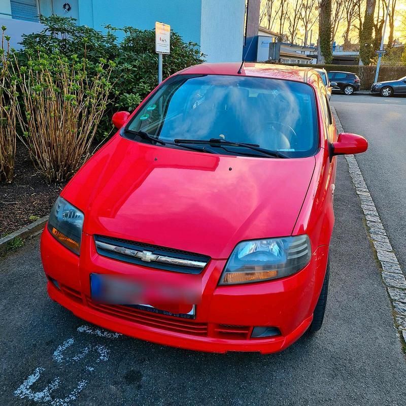 Rot Gebraucht 2006 Chevrolet Kalos Kleinwagen | 600 € (Superpreis) - Bild 1/4