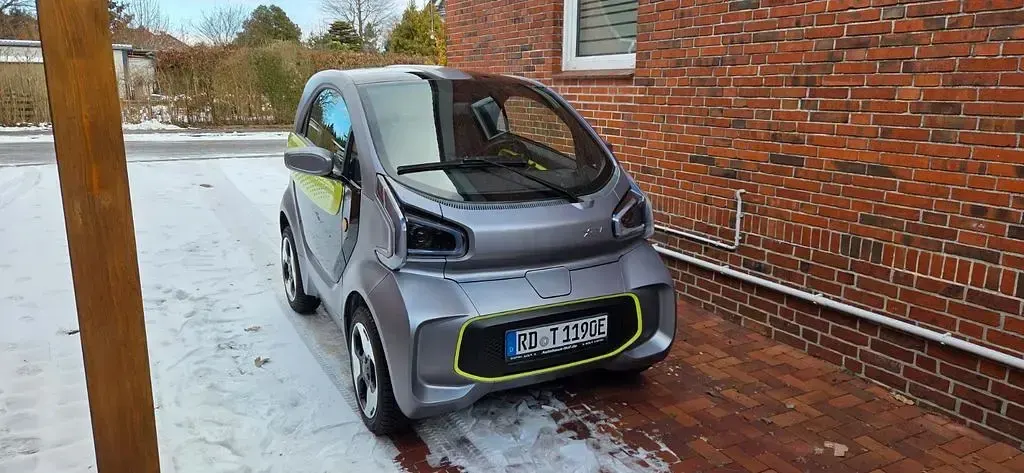 Gebraucht XEV Yoyo 14 kW (20 PS) 2024 Silber Kleinwagen