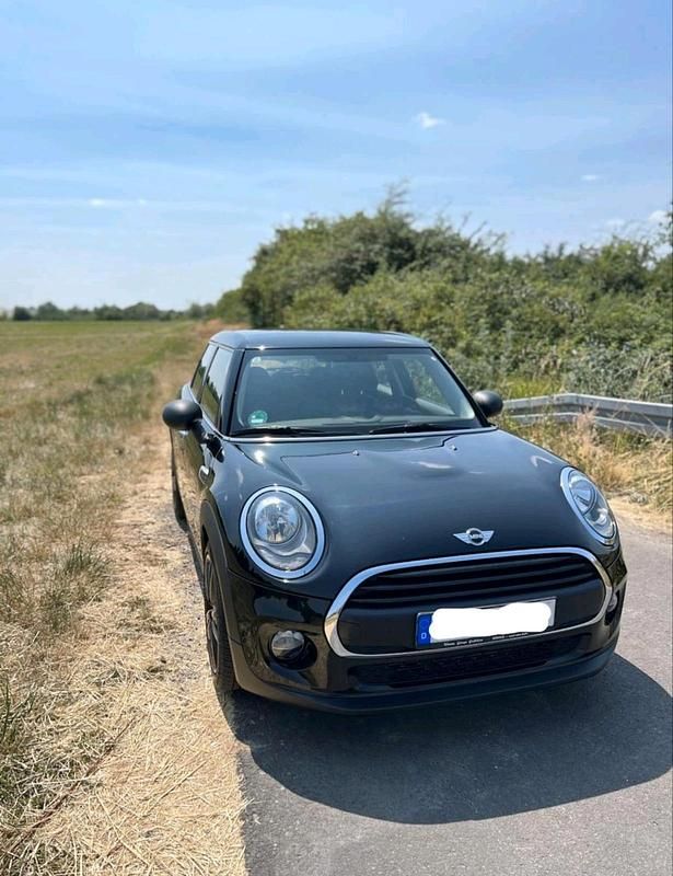 Gebraucht Mini ONE 102 PS (75 kW) 2017 Schwarz Kleinwagen