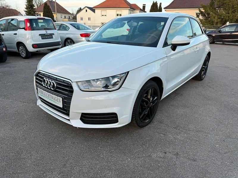 Gebraucht Audi A1 Basis 90 PS (66 kW) 2015 Weiß Kleinwagen