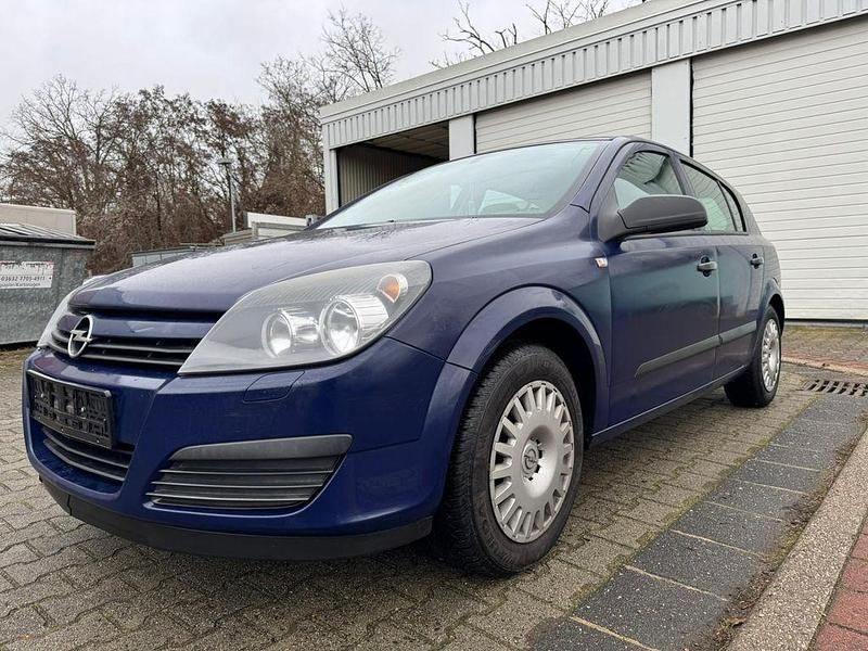 Blau Gebraucht 2004 Opel Astra Enjoy Limousine | 2.490 € (Fairer Preis) - Bild 1/4