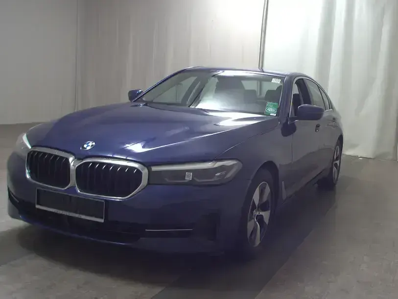 Gebraucht BMW 520 Sport Line 190 PS (139 kW) 2022 Phytonicblau metallic Limousine