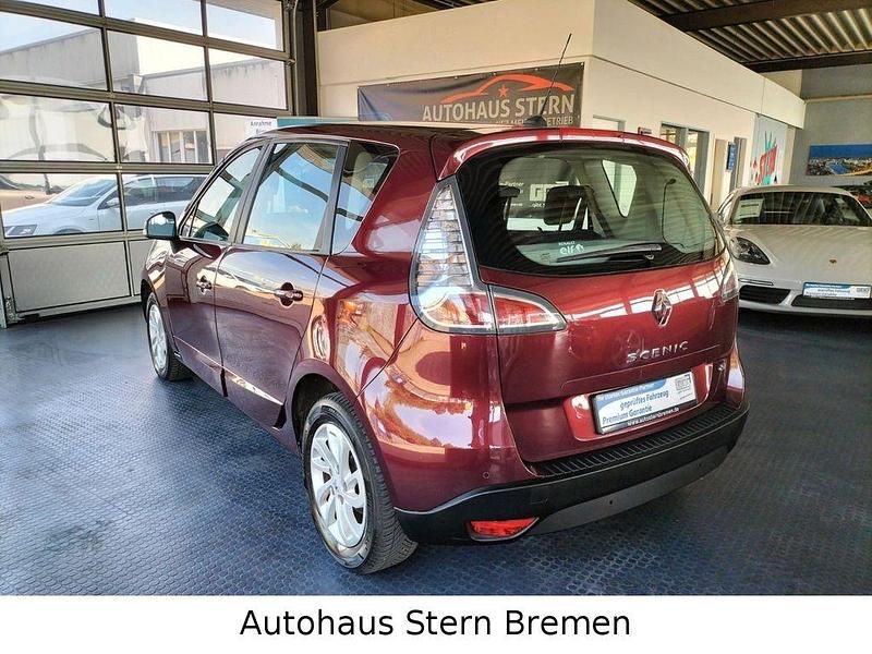Gebraucht Renault Scénic III Initiale Paris 110 PS (80 kW) 2013 Rot Limousine