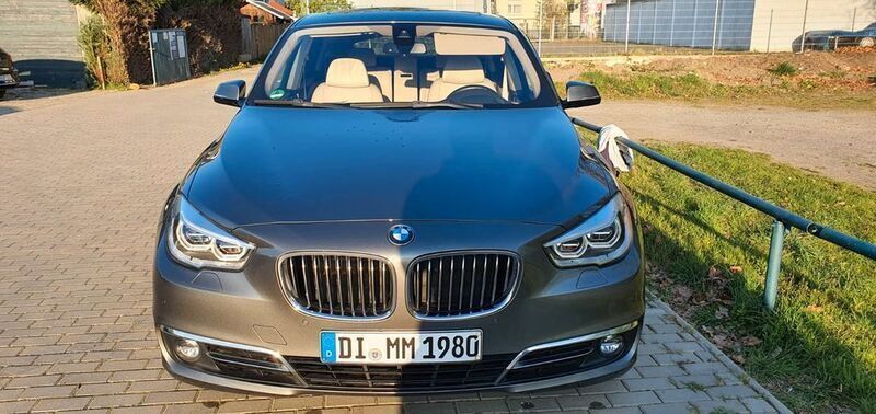 Grau Gebraucht 2013 BMW 535 Gran Turismo Luxury Line Limousine | 25.500 € (Teuer) - Bild 1/4