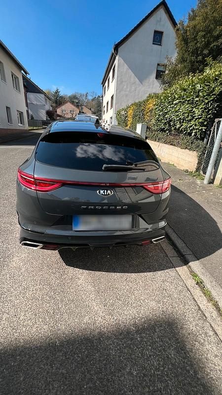 Gebraucht Kia ProCeed GT 204 PS (150 kW) 2020 Grau Kombi