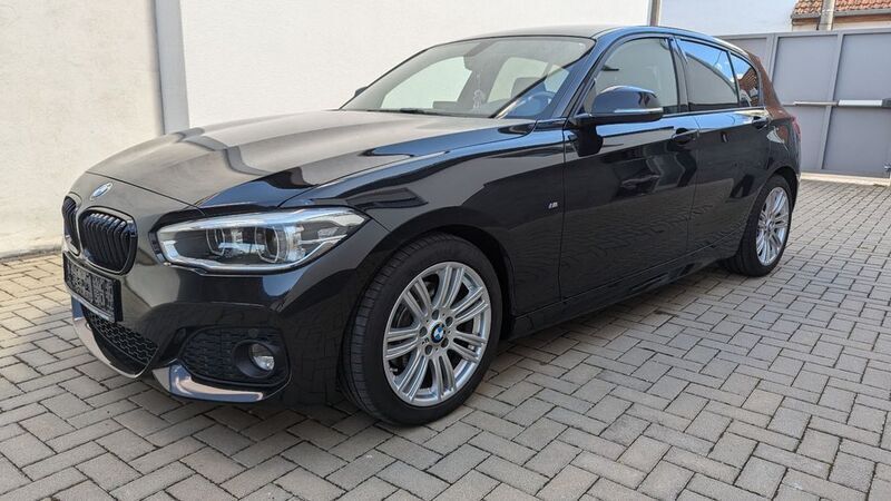 Schwarz Gebraucht 2015 BMW 120 M Sport Kleinwagen | 17.980 € - Bild 1/4