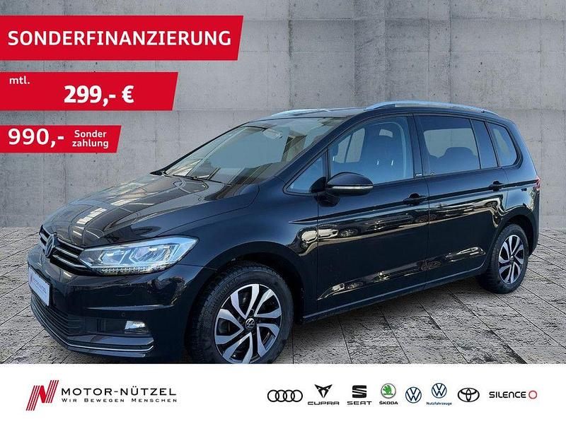 Gebraucht VW Touran Active 150 PS (110 kW) 2022 Schwarz Van / Kleinbus
