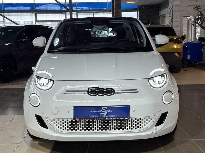Gebraucht Fiat 500e 86 kW (118 PS) 2023 Weiß Cabrio