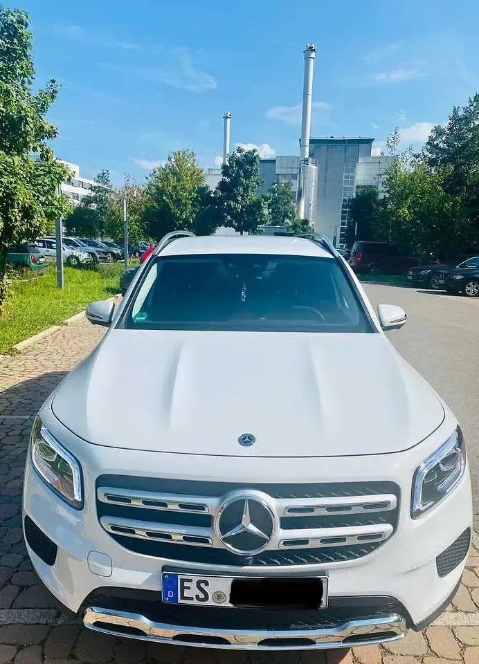 Gebraucht Mercedes GLB250 Progressive 224 PS (164 kW) 2021 Weiß SUV