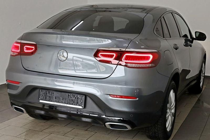 Gebraucht Mercedes GLC220 Night 194 PS (142 kW) 2022 Selenitgrau Coupé