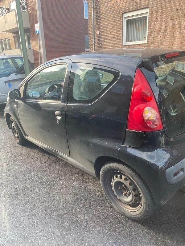 Gebraucht Peugeot 107 68 PS (50 kW) 2006 Kleinwagen