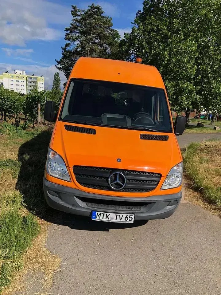 Gebraucht Mercedes Sprinter 95 PS (69 kW) 2013 Orange Van