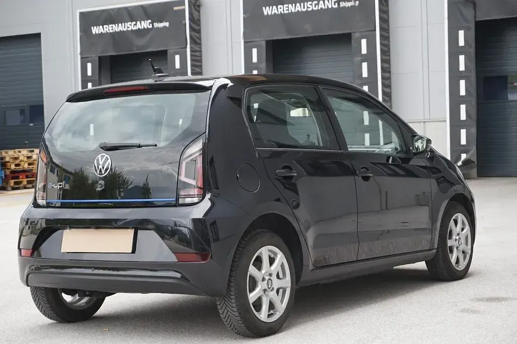 Używany VW e-up! 61 kW (83 KM) 2021 Czarny Hatchback