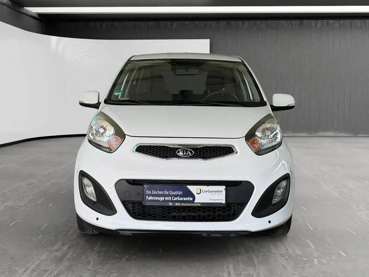 Gebraucht Kia Picanto Spirit 86 PS (63 kW) 2012 Weiß Kleinwagen