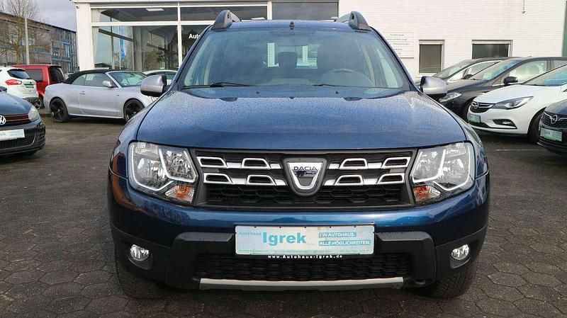 Gebraucht Dacia Duster Prestige 125 PS (91 kW) 2015 Blau cosmos SUV
