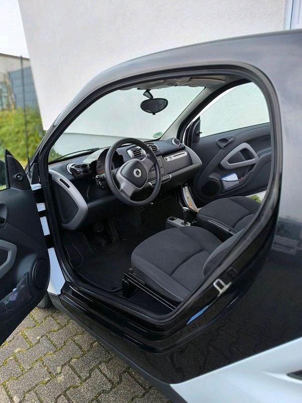 Gebraucht Smart ForTwo Coupé 71 PS (52 kW) 2010 Schwarz Coupé