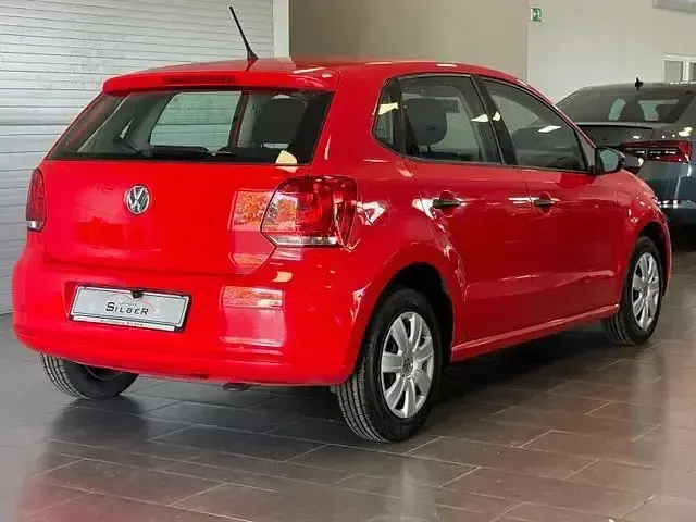 Gebraucht VW Polo 60 PS (44 kW) 2013 Rot Kleinwagen