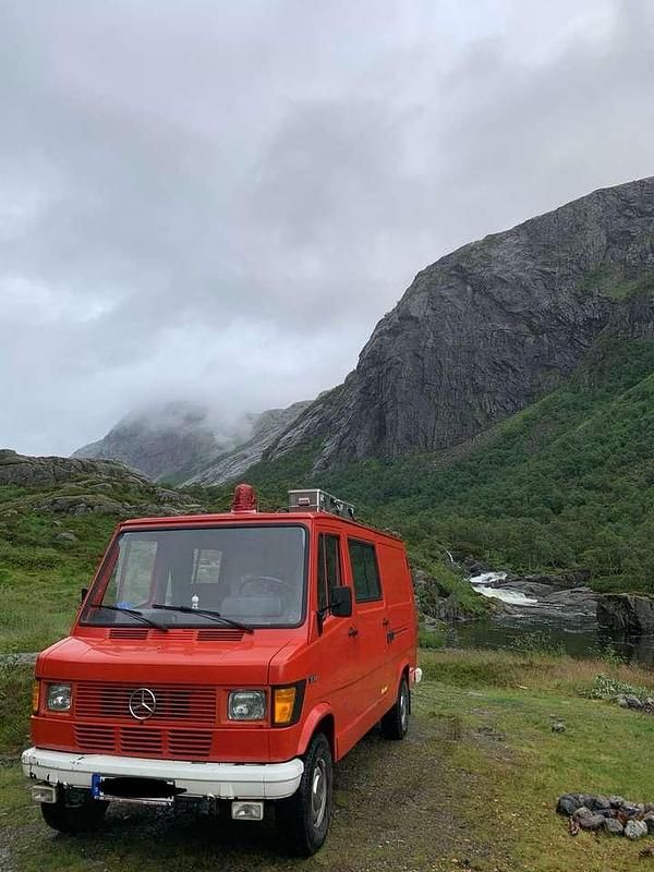 Gebraucht 1979 Mercedes T1 Van | 19.990 € - Bild 1/4