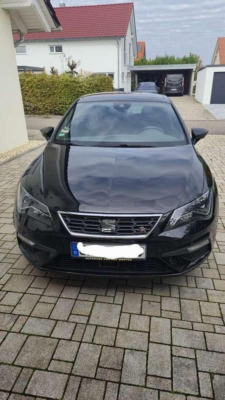 Schwarz Gebraucht 2017 Seat Leon FR Kleinwagen | 13.400 € (Fairer Preis) - Bild 1/4