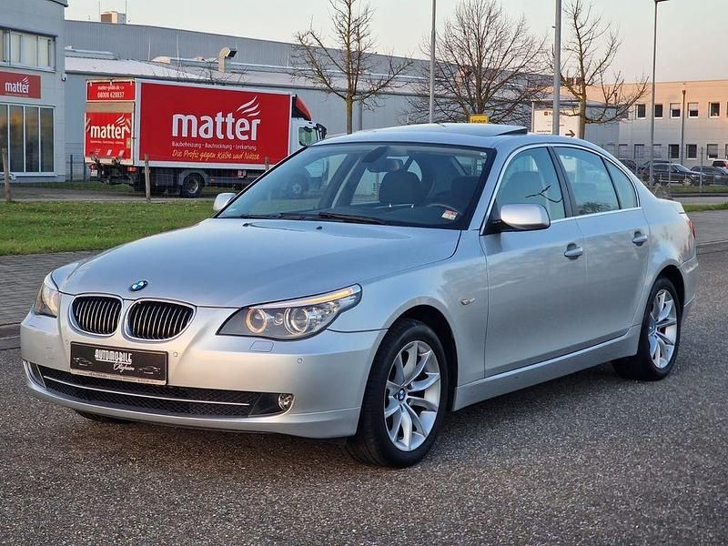 Gebraucht BMW 523 Advantage 190 PS (139 kW) 2007 Silber Limousine