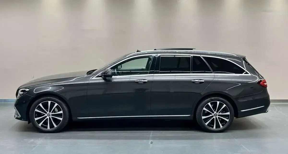 Gebraucht Mercedes E300 Exclusive 194 PS (142 kW) 2021 Graphitgrau Kombi