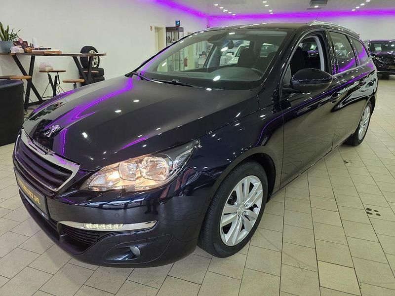 Gebraucht Peugeot 308 SW Active 120 PS (88 kW) 2016 Blau Kombi