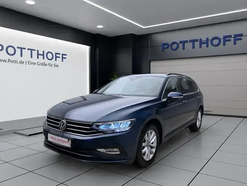 Gebraucht VW Passat Business 150 PS (110 kW) 2021 Aquamarinblau metallic Kombi