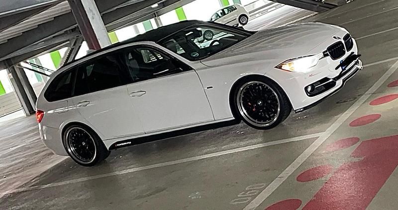 Gebraucht BMW 330 258 PS (189 kW) 2013 Weiß Kombi