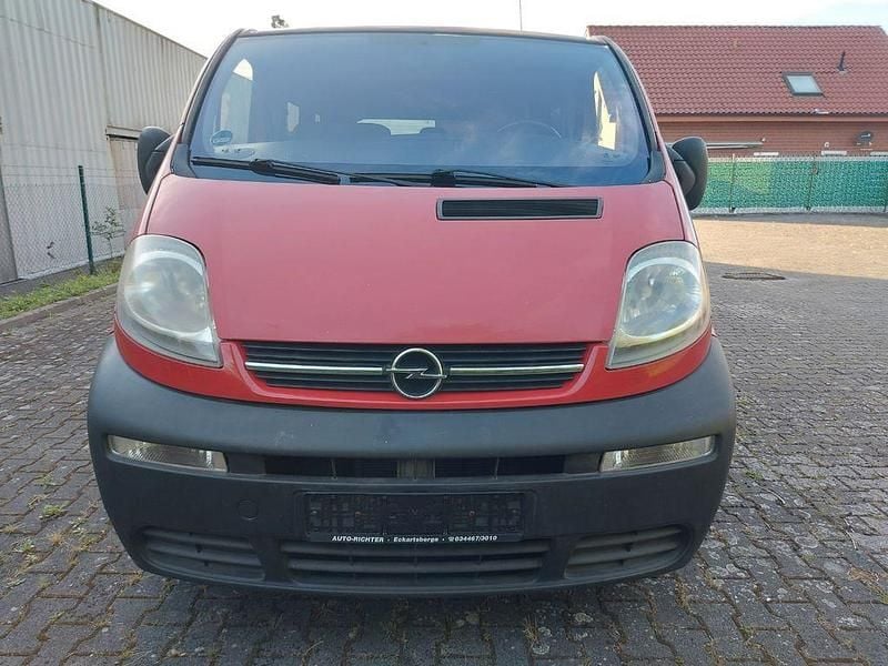 Gebraucht Opel Vivaro 120 PS (88 kW) 2006 Rot Van / Kleinbus