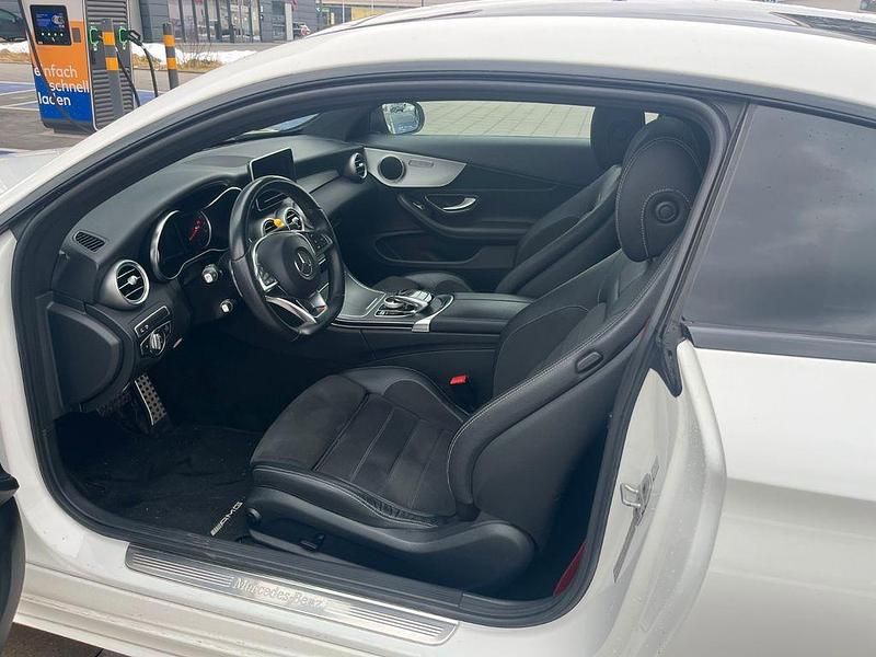 Gebraucht Mercedes C300 245 PS (180 kW) 2017 Weiß Coupé