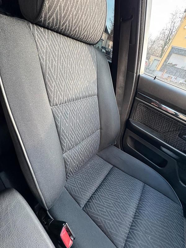 Gebraucht BMW 525 163 PS (119 kW) 2003 Silber Limousine