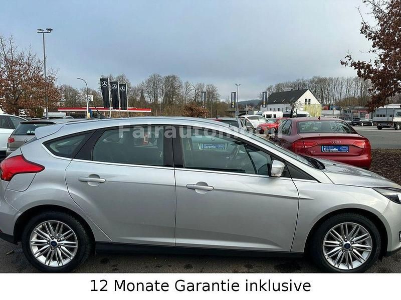 Gebraucht Ford Focus Cool & Connect 101 PS (74 kW) 2018 Silber Limousine