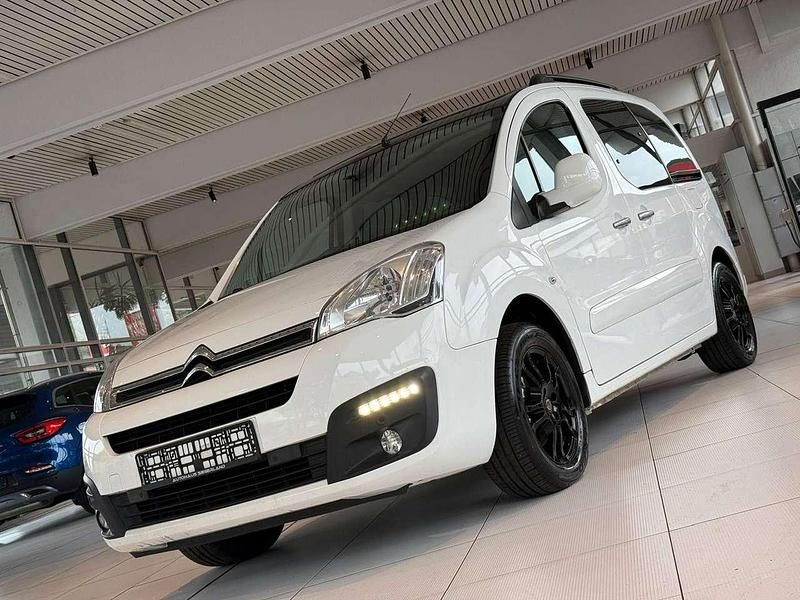 Blanc banquise Gebraucht 2015 Citroën Berlingo SELECTION Kombi | 7.991 € (Fairer Preis) - Bild 1/4