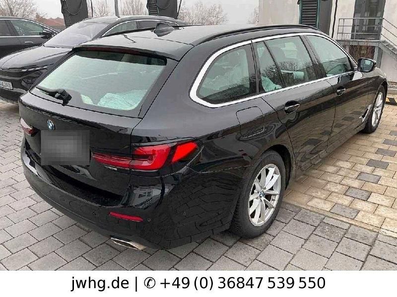 Second-hand BMW 520 Performance 190 CP (139 kW) 2022 Negru Break
