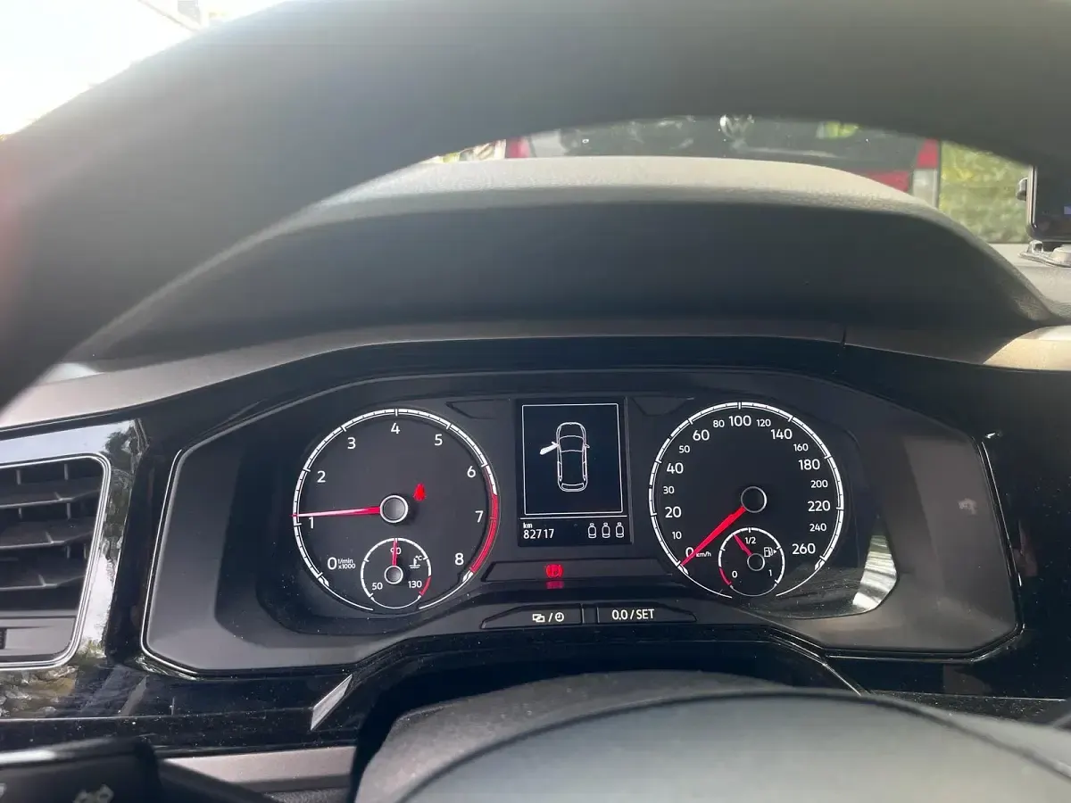 Gebraucht VW Polo 75 PS (55 kW) 2018 Schwarz Kleinwagen