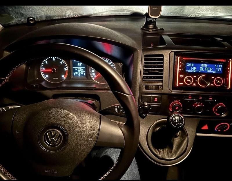 Usata VW Transporter 140 CV (102 kW) 2012 Grigio Furgone