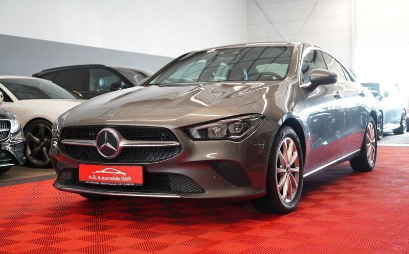Grau Gebraucht 2019 Mercedes CLA220 Progressive Limousine | 24.950 € (Fairer Preis) - Bild 1/4
