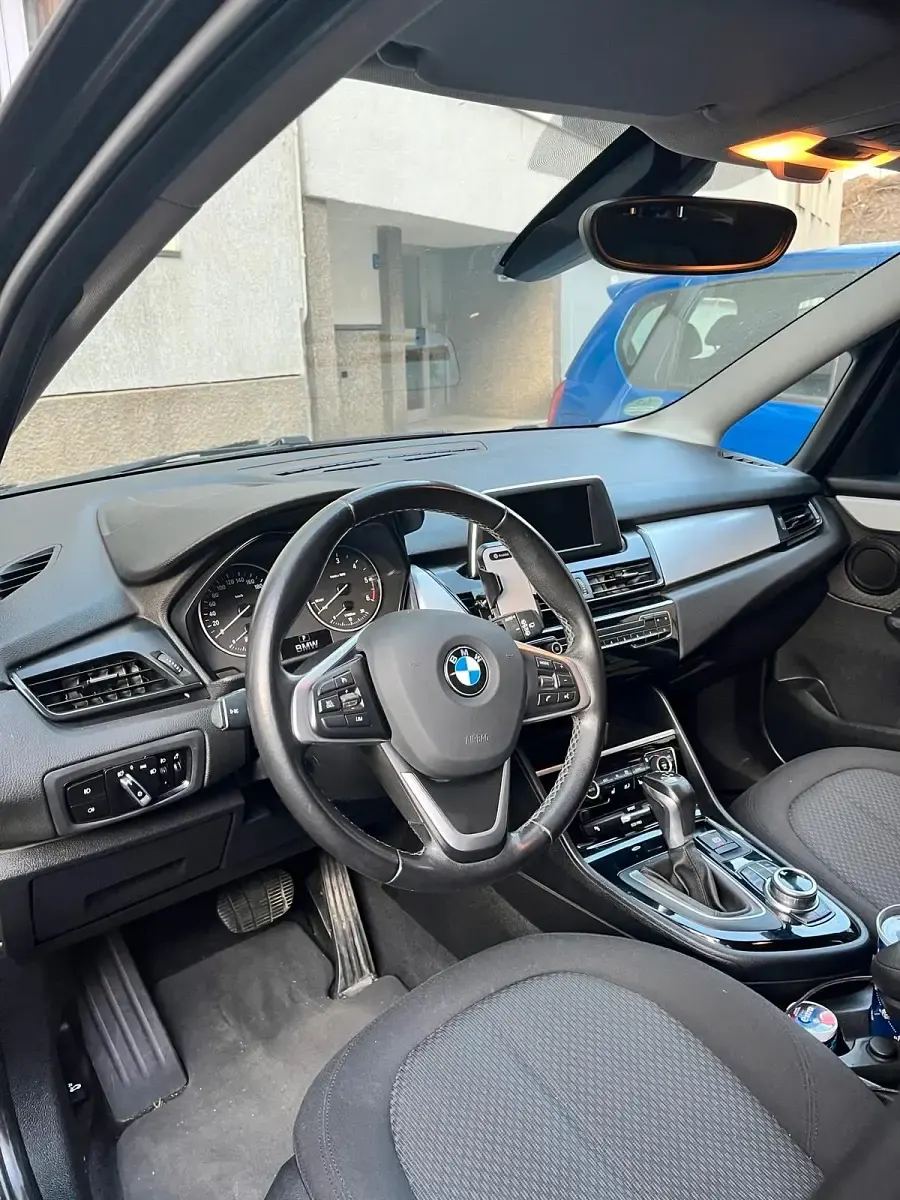 Gebraucht BMW 218 150 PS (110 kW) 2016 Schwarz Kombi
